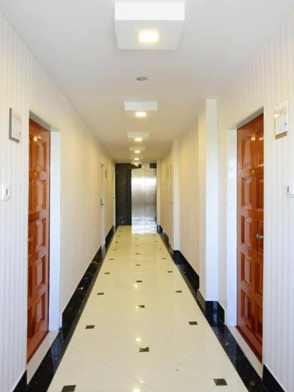 8Day Hotel Γιανγκόν Εξωτερικό φωτογραφία