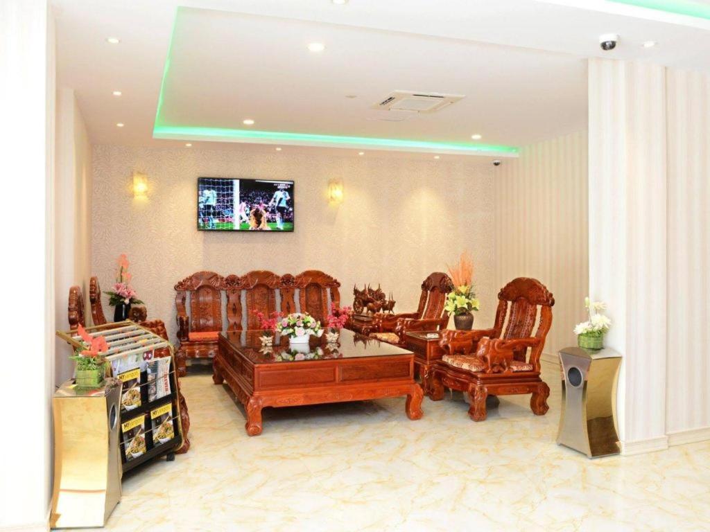 8Day Hotel Γιανγκόν Εξωτερικό φωτογραφία
