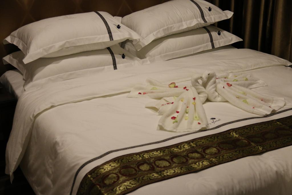 8Day Hotel Γιανγκόν Δωμάτιο φωτογραφία