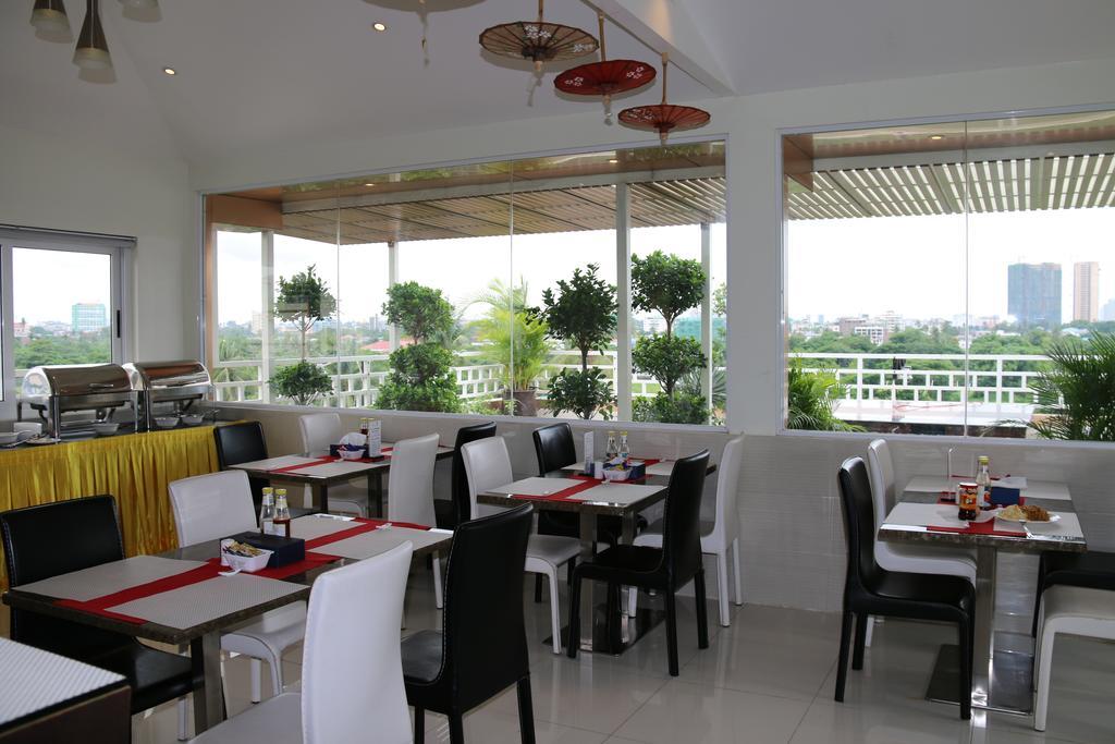 8Day Hotel Γιανγκόν Εξωτερικό φωτογραφία